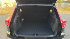 Volvo XC40 2.0 B4P Ultra Dark 5dr Auto Petrol Estate